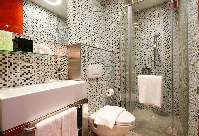 استودیوی لوکس, Modena By Fraser Putuo Shanghai