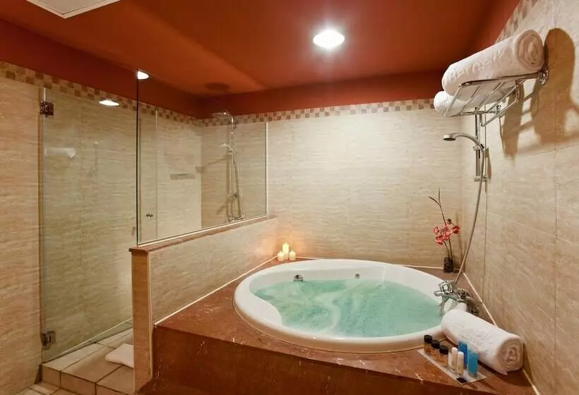 Deluxe Suite Sea View, Occidental Jandia Royal Level - Adults Only