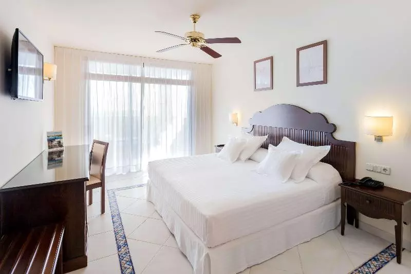 اتاق لوکس, Occidental Jandia Royal Level - Adults Only