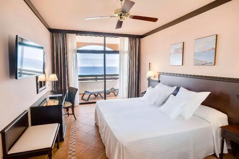 اتاق لوکس با چشم‌انداز دریا, Occidental Jandia Royal Level - Adults Only