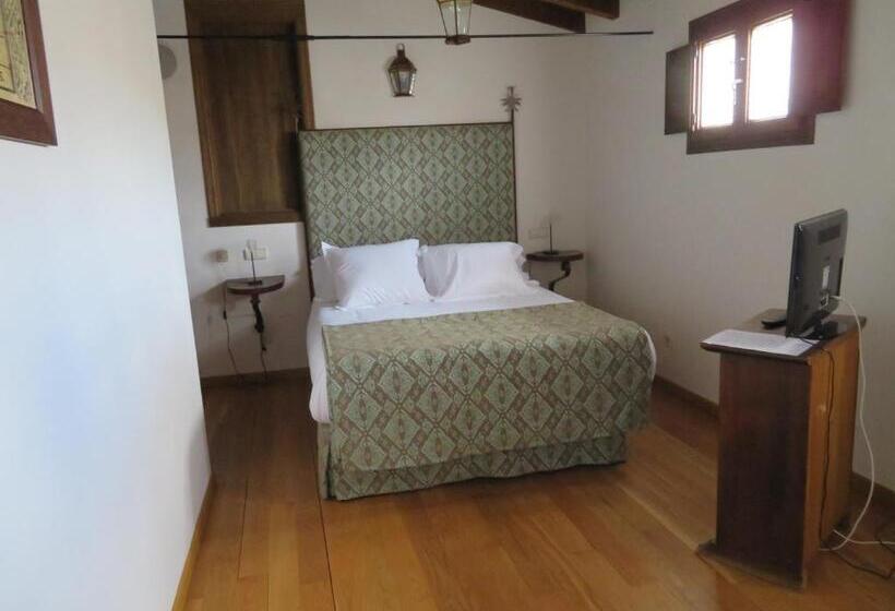 スタンダードルーム, Palacio Rejadorada