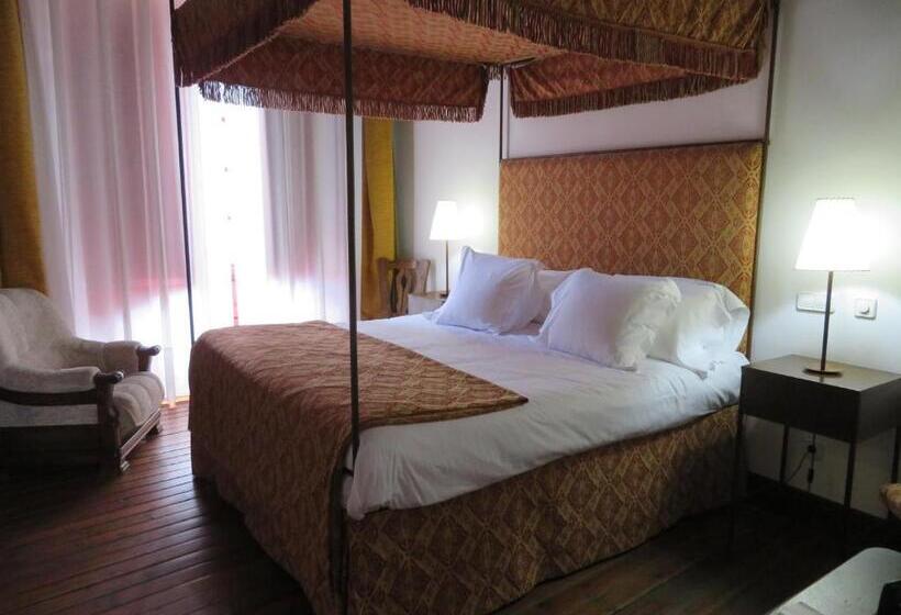 Habitación Superior, Palacio Rejadorada