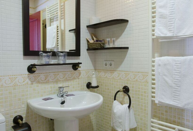 ファミリールーム, Palacio Rejadorada