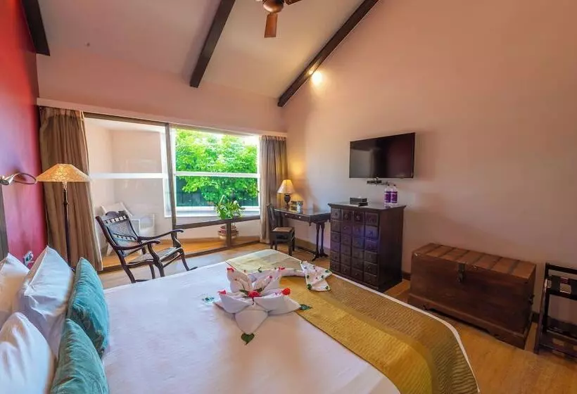 キングサイズベッドのデラックスルーム, O Hotel Goa, Candolim Beach