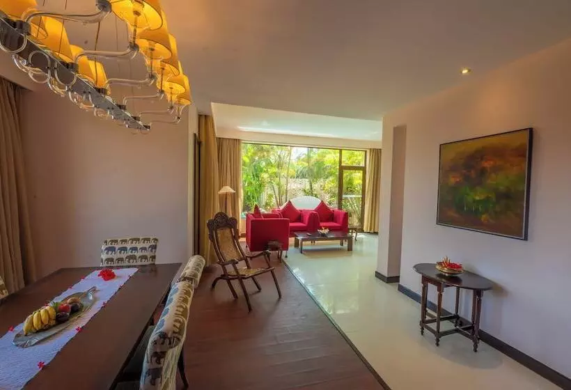 プレジデントスイートルーム, O Hotel Goa, Candolim Beach