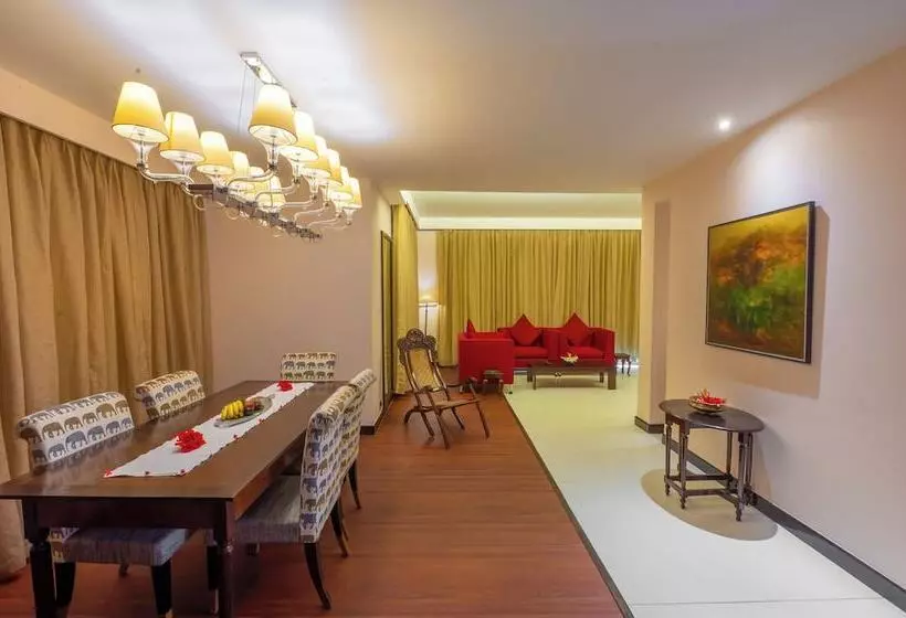 プレジデントスイートルーム, O Hotel Goa, Candolim Beach