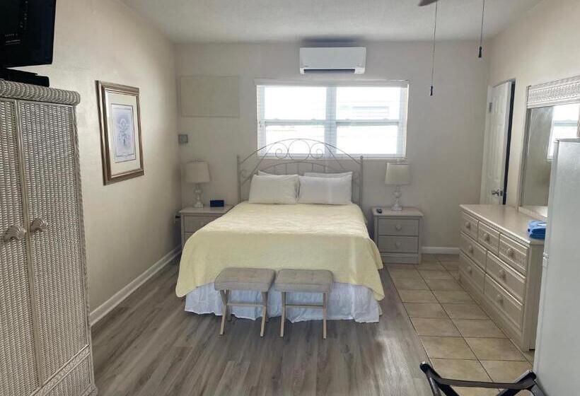 スタンダードスタジオ, Venice Beach Villas