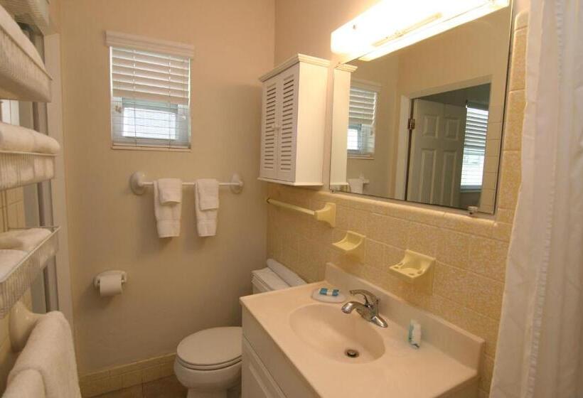 スタンダードスタジオ, Venice Beach Villas