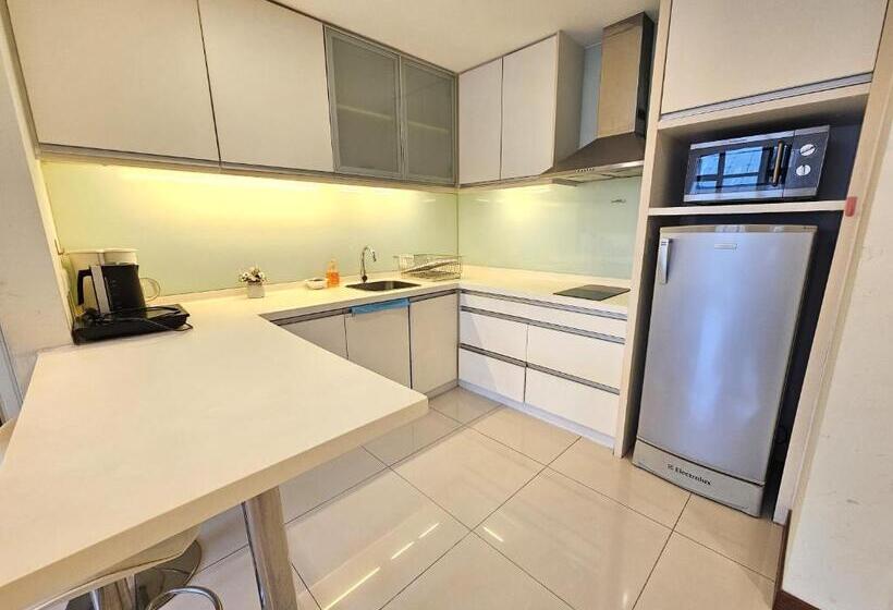 带大床的复式套间, Cormar Suites Serviced Apartment