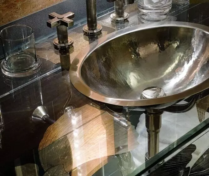 اتاق لوکس با چشم‌انداز شهر, Andaz 5th Avenue, By Hyatt