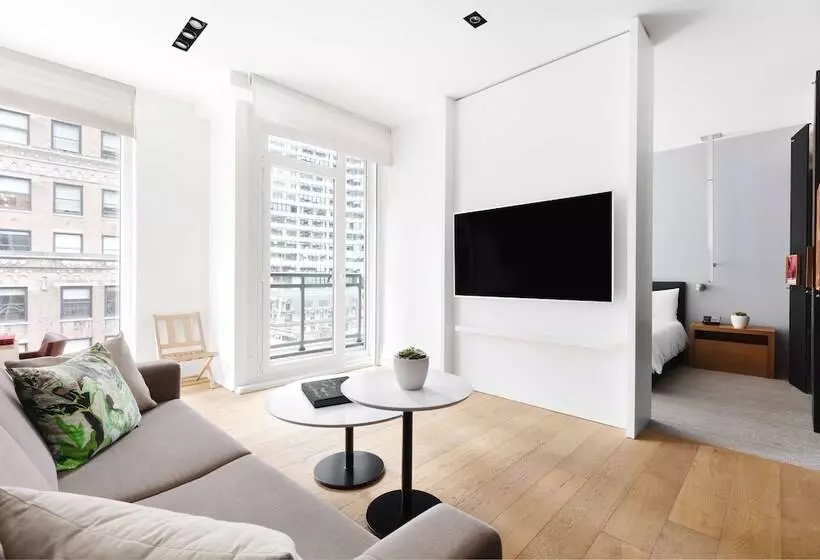 سوئیت با بالکن, Andaz 5th Avenue, By Hyatt