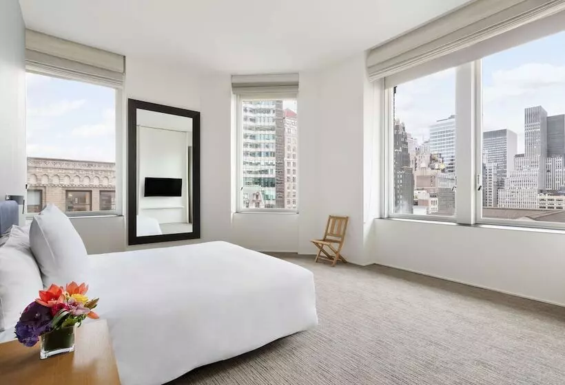 سوییت, Andaz 5th Avenue, By Hyatt