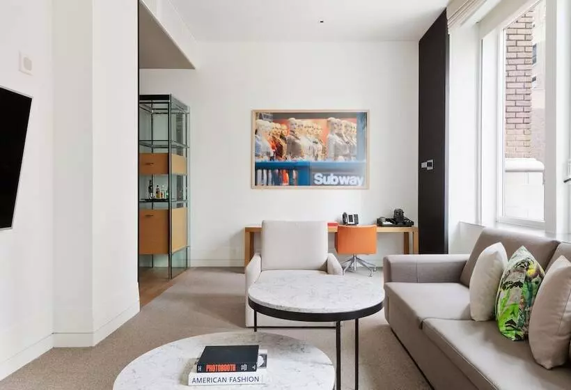 سوییت, Andaz 5th Avenue, By Hyatt