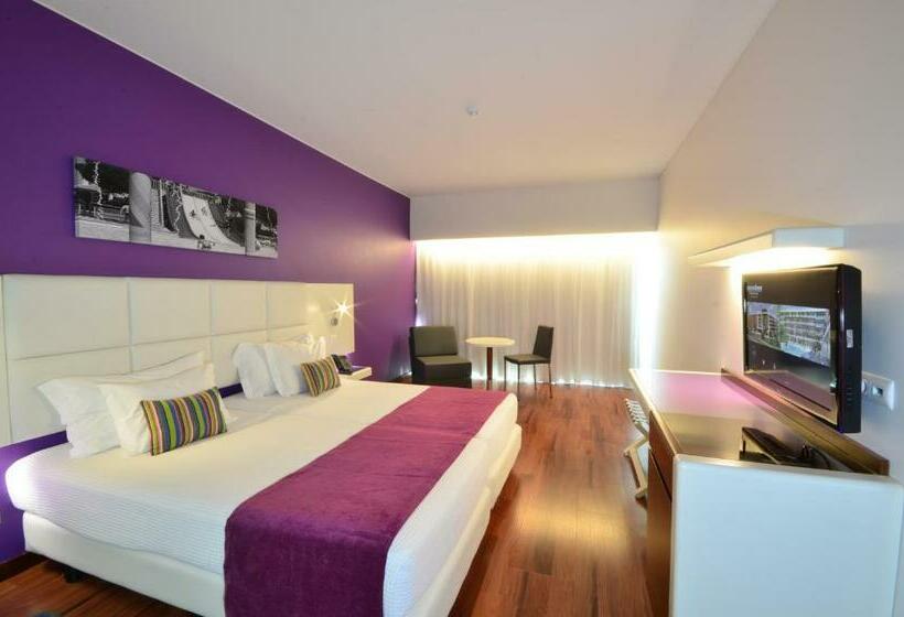 标准单人间, Aquashow Park