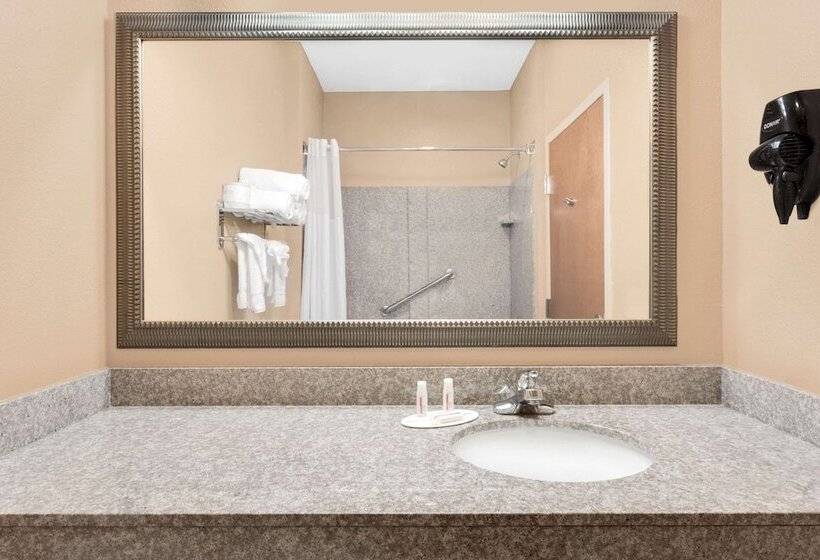 סוויטה, Baymont By Wyndham Augusta Riverwatch