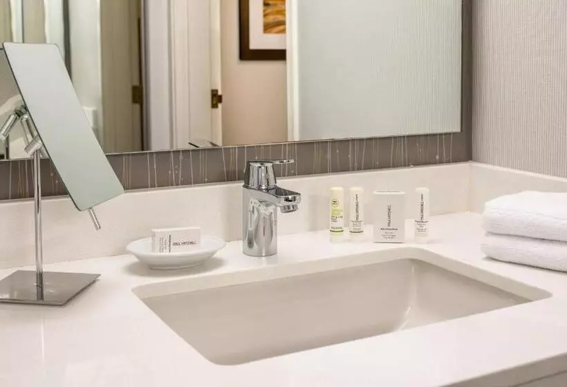 ２ダブルベッドのスタンダードルーム, Courtyard By Marriott Portland North