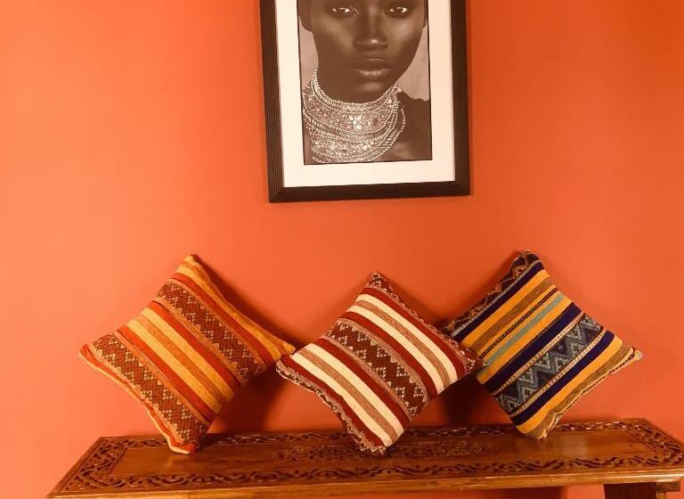 اتاق لوکس, Equity Point Marrakech