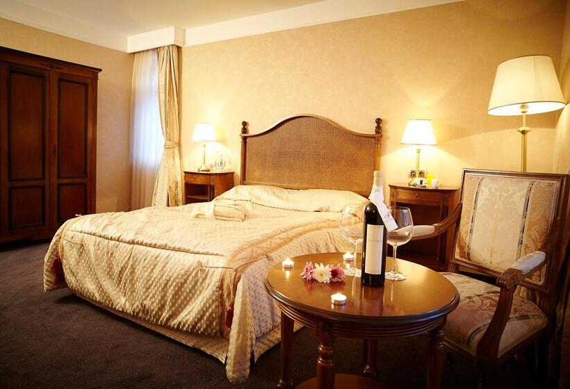 חדר דלוקס, Festa Winter Palace