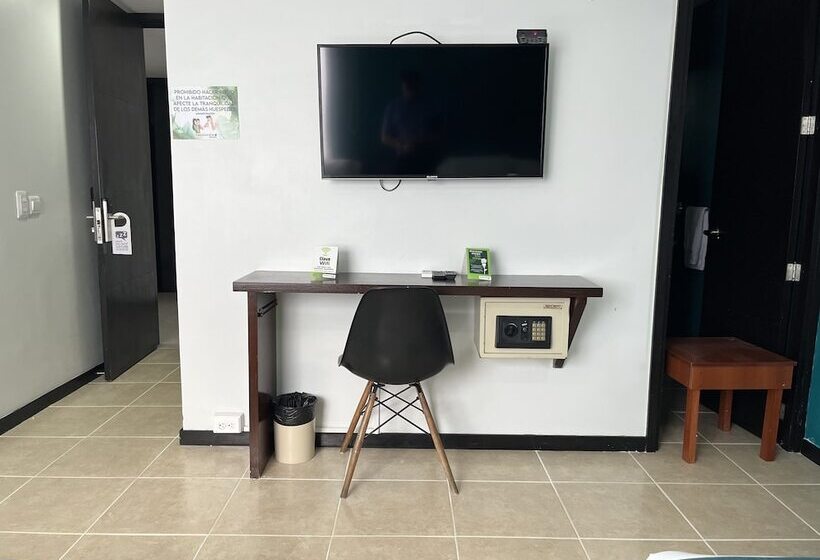 Номер Стандарт 2 Двуспальные Кровати, Greenview Medellin By St Hoteles