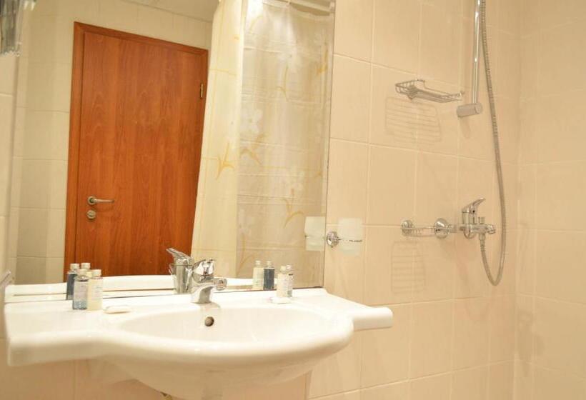 标准间, Laguna Mare