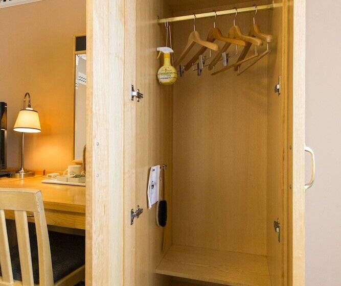 デラックスの4人部屋, Monterey Edelhof Sapporo