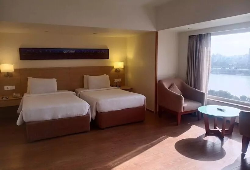 デラックスルーム, Sarovar Portico Rivera Ahmedabad