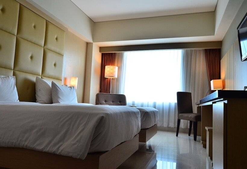 Номер Deluxe, Santika Makassar