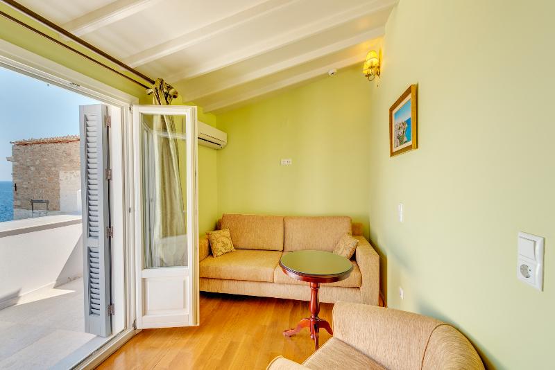 Номер Deluxe Кровать Кинг, Santika Makassar