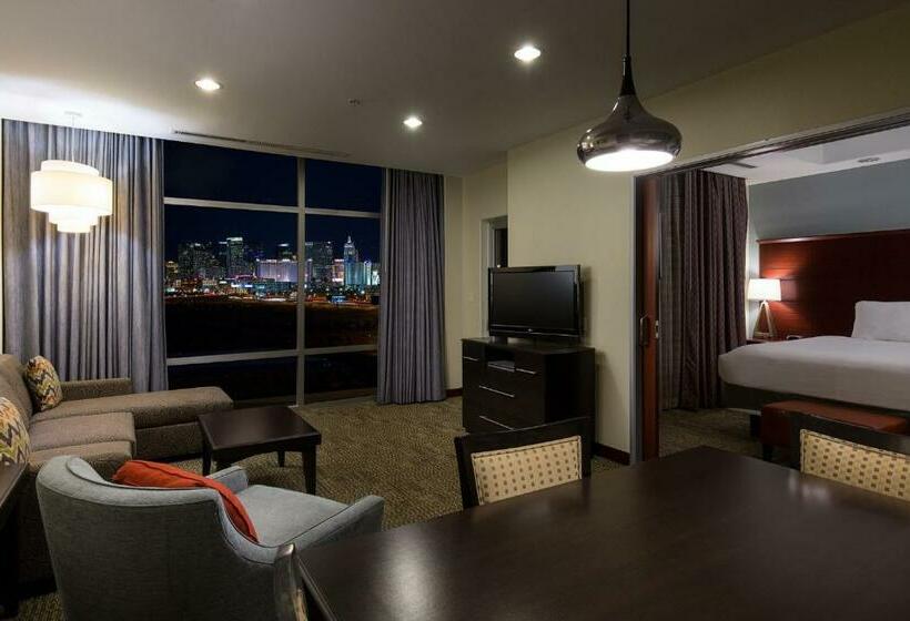 带大床的套房, Staybridge Suites Las Vegas   Stadium District