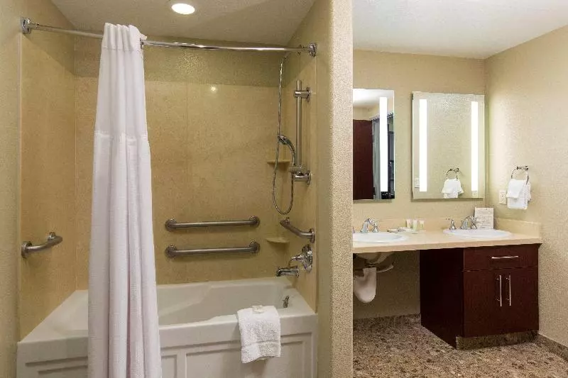 スタンダードスタジオ, Staybridge Suites Las Vegas   Stadium District