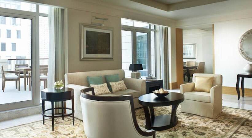 Люкс Клуб, Ritz Carlton Difc Downtown Dubai