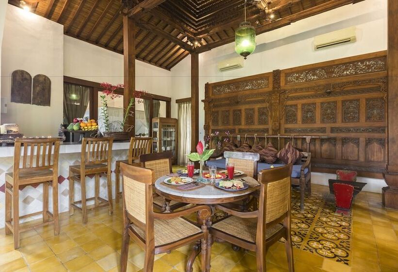 Вилла 2 Спальни, Kampung Kecil