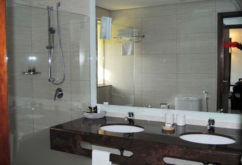 Номер Deluxe, Dom Pedro Laguna Beach Resort & Golf By Wam Experience