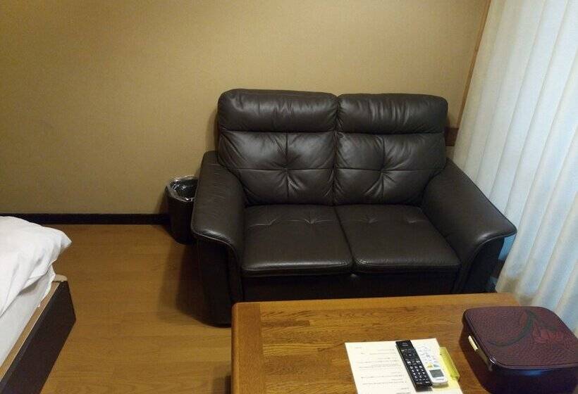 غرفة إقتصادية فردية, Edoya