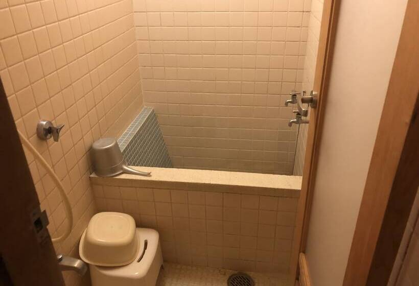 غرفة قياسية, Edoya