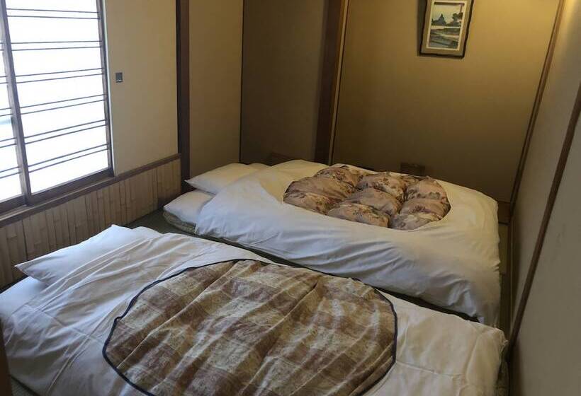 غرفة ديلوكس, Edoya