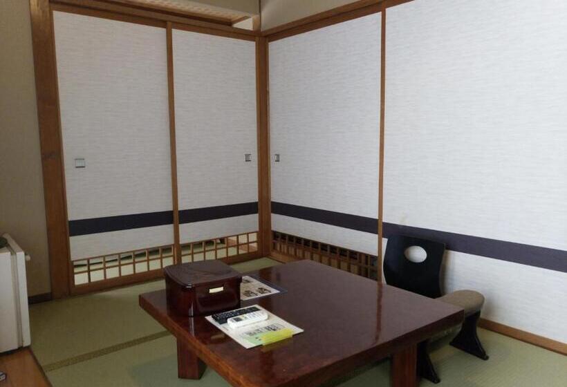 غرفة ديلوكس, Edoya