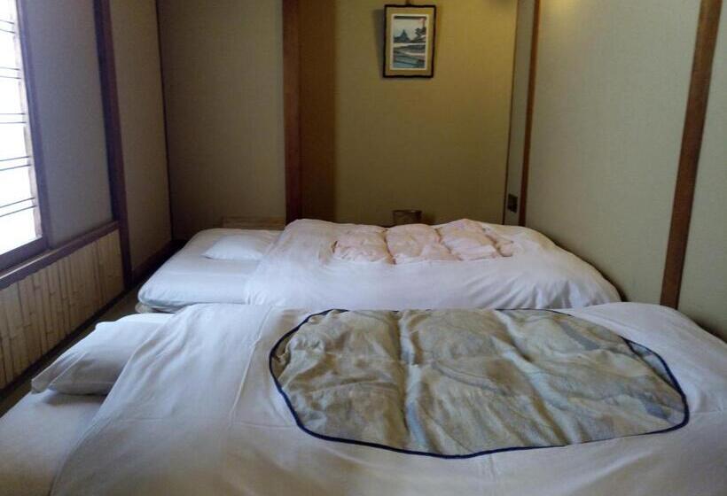 غرفة ديلوكس, Edoya