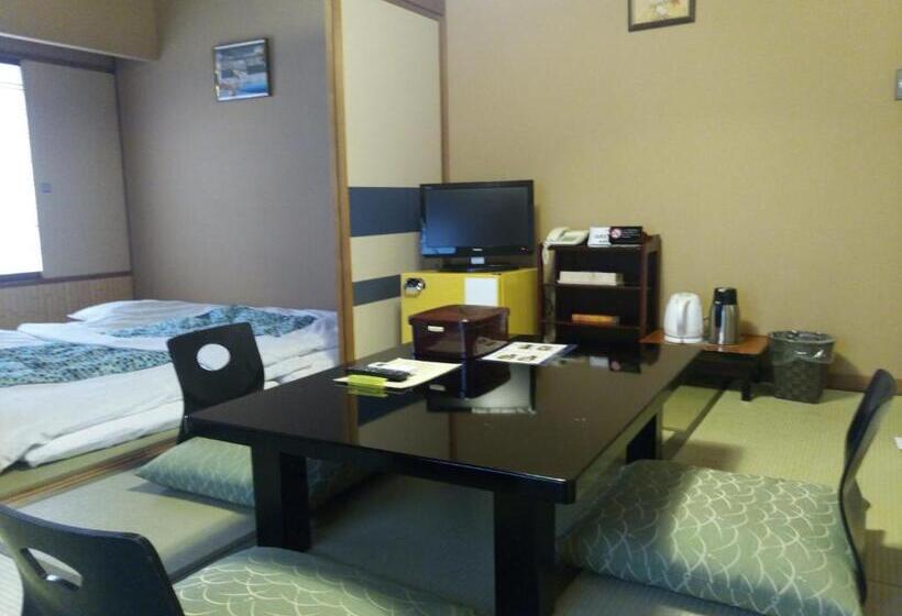 غرفة قياسية ثلاثية, Edoya