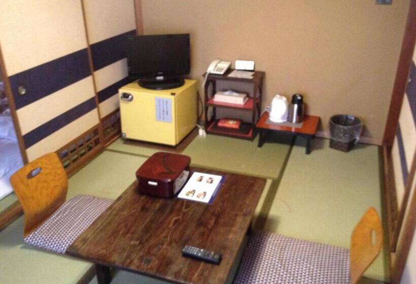 غرفة قياسية ثلاثية, Edoya