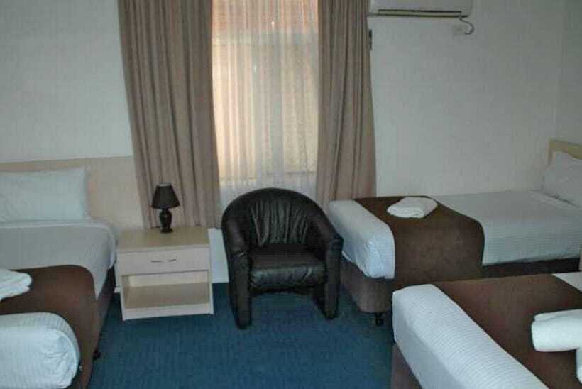 四人标准间, Bentleigh Motor Inn