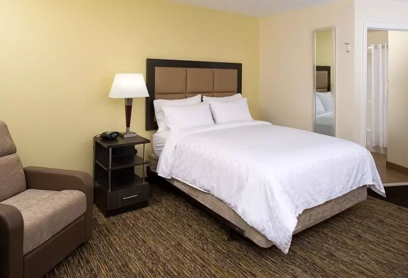 スイート, Candlewood Suites Olathe, An Ihg