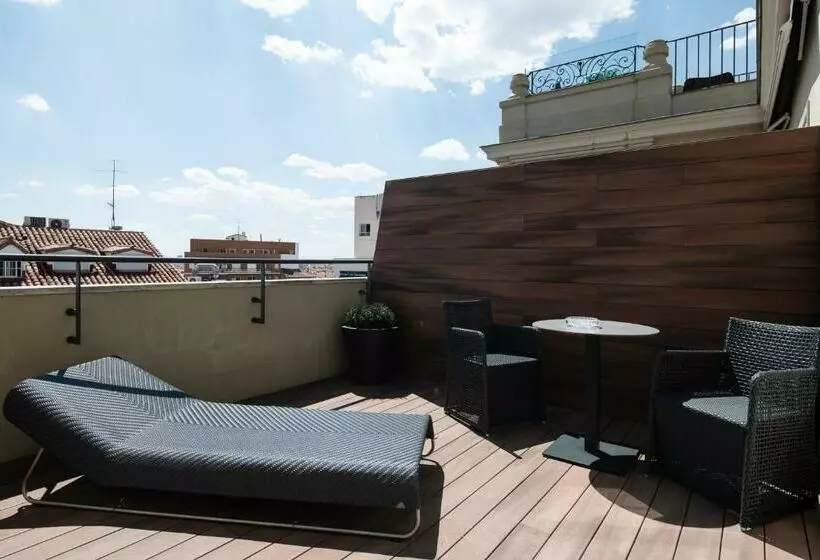 Superior Room with Terrace, Catalonia Atocha