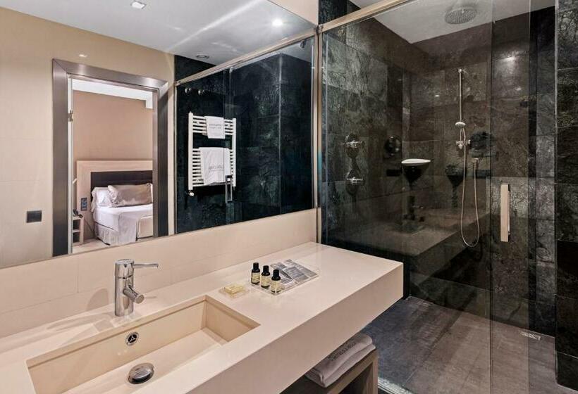 Семейный Номер, Catalonia Atocha