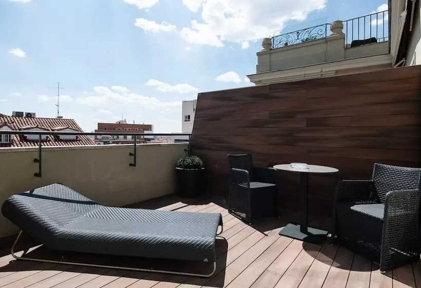 Superior Room with Terrace, Catalonia Atocha