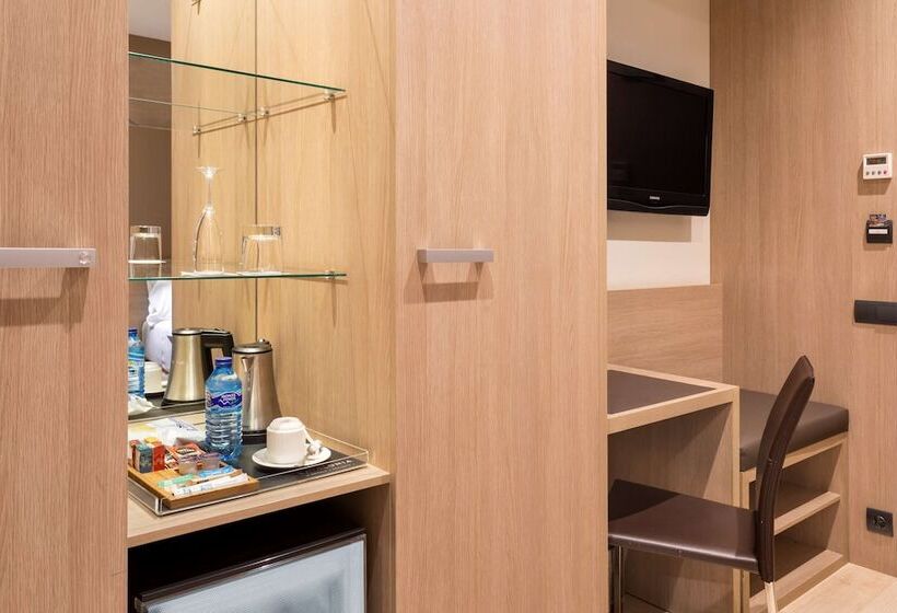 Номер Стандарт Индивидуальный, Catalonia Atocha