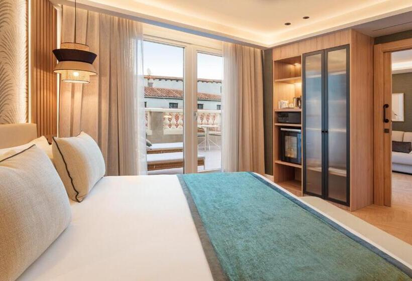 Полулюкс с Бассейном, Catalonia Atocha