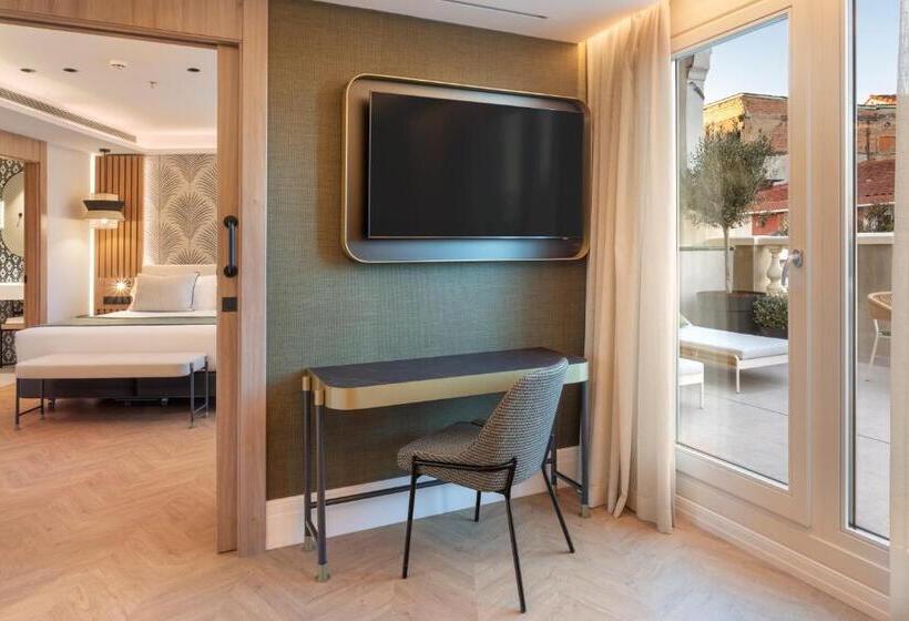 Полулюкс с Бассейном, Catalonia Atocha