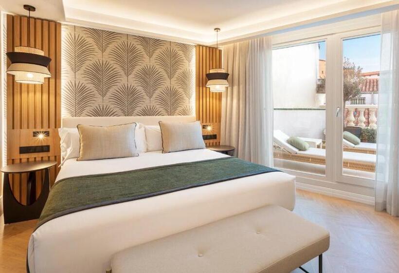 Полулюкс с Бассейном, Catalonia Atocha