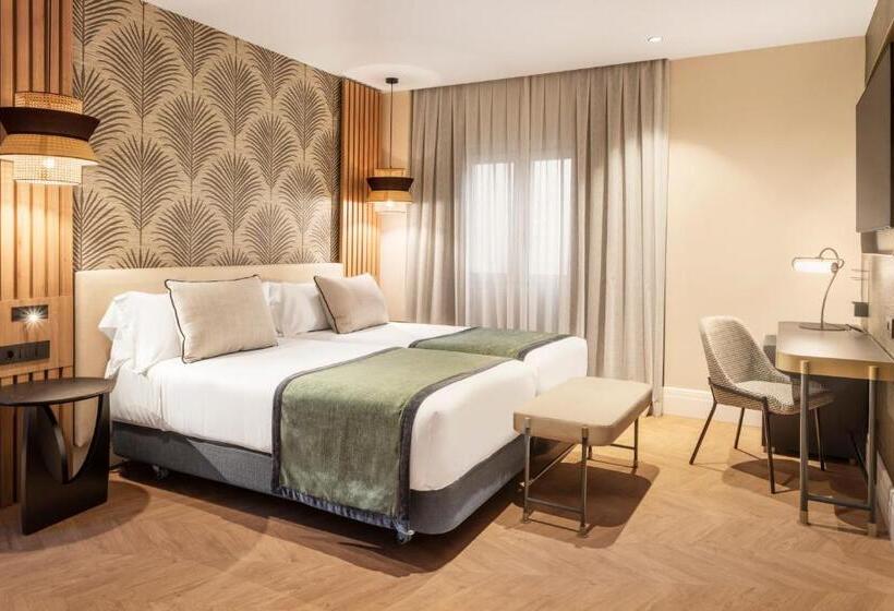 Номер Deluxe, Catalonia Atocha